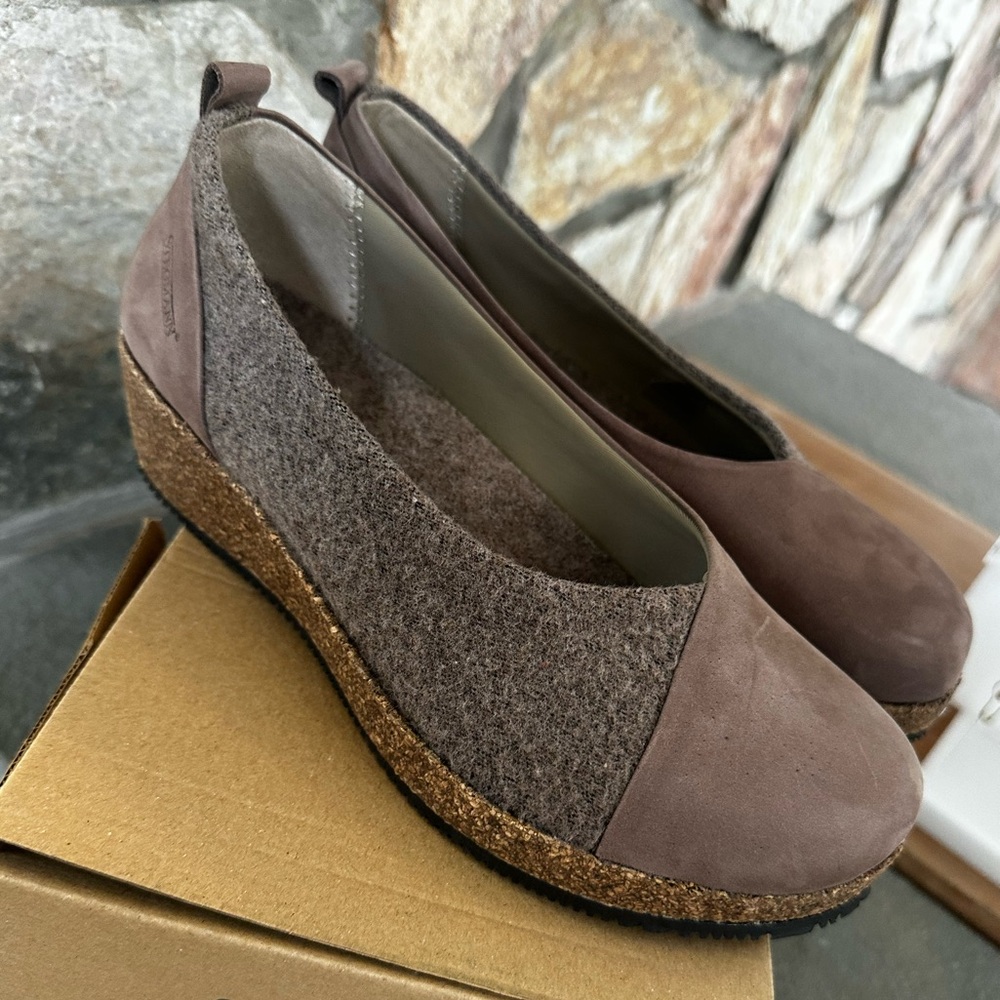Wedge Slip-On Flats in Dusty Taupe - Comfort Wedges